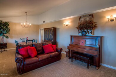 12 Living Room photo c-X2
