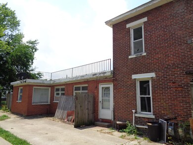 735 W. North exterior
