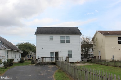 221 Commerce St, Harrington, DE 19952 - photo 3