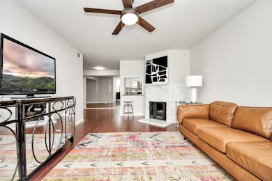 4641 Wild Indigo St unit 450, Houston, TX 77027 - photo 3