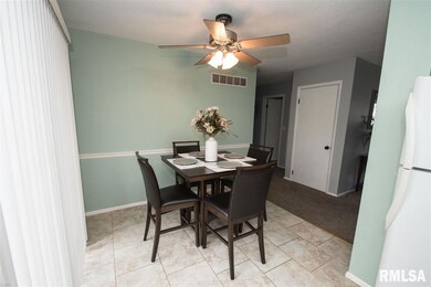 642 Northbrook Dr, Davenport, IA 52806 - photo 7