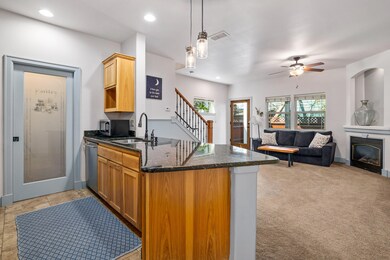 680SEVineMapleLn-008