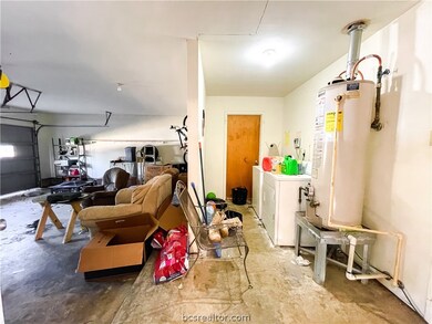 1502 Laura Ln, College Station, TX 77840 - photo 7