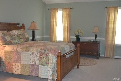 186 Park Ridge Dr, Easton, PA 18040 - photo 7