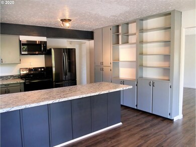 511 E 9th St, Rainier, OR 97048 - photo 7