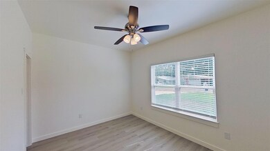 1009 Dubois St, Denison, TX 75020 - photo 6