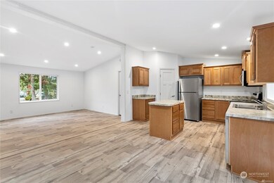 8629 Harbor Dr, Blaine, WA 98230 - photo 3