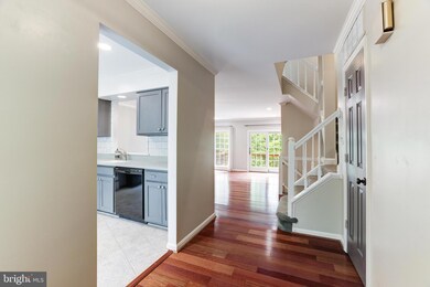 8103 Clifforest Dr, Springfield, VA 22153 - photo 5