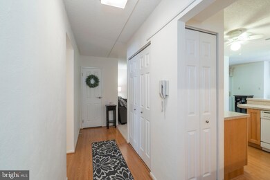 600 Campbell Cir unit I14, Downingtown, PA 19335 - photo 4