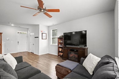 899 Snowberry Dr, Longs, SC 29568 - photo 5