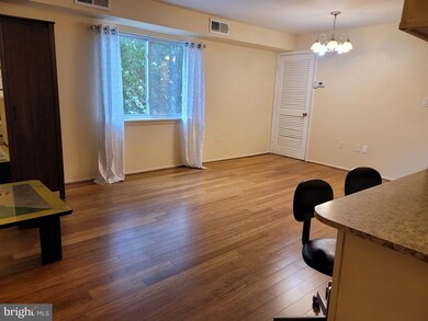 7500 Prince Cole Ct unit 5, Manassas, VA 20111 - photo 2