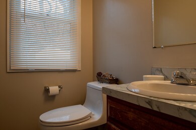 16 Catalpa Cir, Worcester, MA 01603 - photo 6