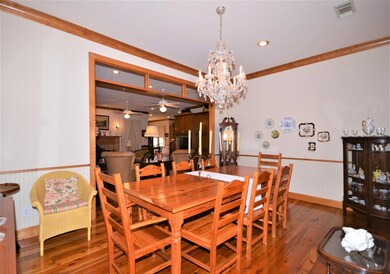 716 W Blum St, Alvin, TX 77511 - photo 7