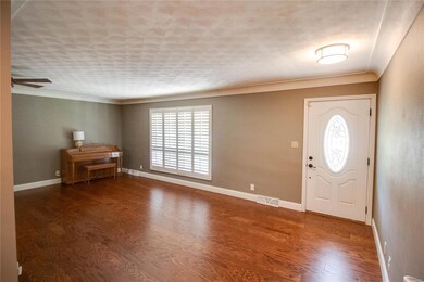 316 Louise Dr, Collinsville, IL 62234 - photo 6