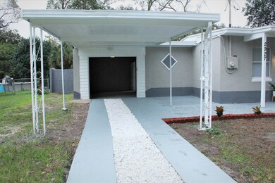 2927 Parr Ct E, Jacksonville, FL 32216 - photo 5