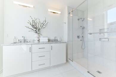 815 E 5th St unit 3, Boston, MA 02127 - photo 5