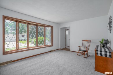 2672 W 34th St, Davenport, IA 52806 - photo 4