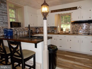 310 Spring Valley Rd, Reading, PA 19605 - photo 6