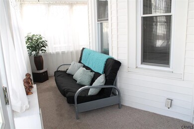 35 Hampton St, Albany, NY 12209 - photo 2