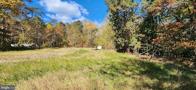 2602 John a Thompson Rd, Temple Hills, MD 20748 - photo 3