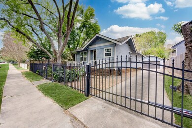 213 E 23rd St, Houston, TX 77008 - photo 2
