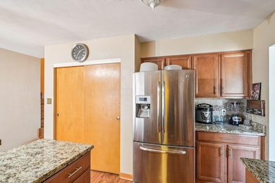 6231 Peach Tree Rd, Columbus, OH 43213 - photo 3