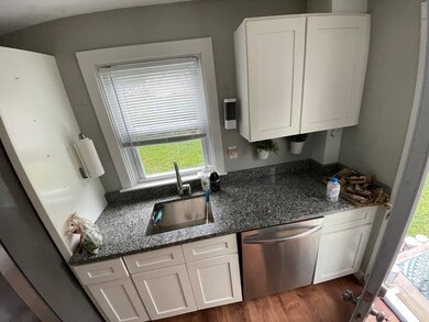 76 Houlton St unit 1, Swansea, MA 02777 - photo 2