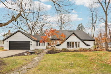 812 Center St, Lake Geneva, WI 53147 - photo 2