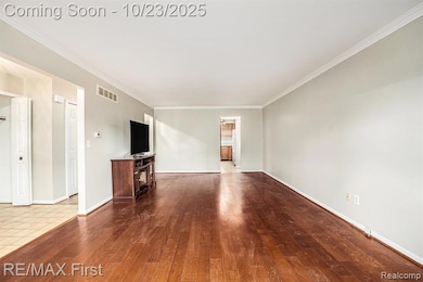 15511 Huntcliff Dr, Macomb, MI 48044 - photo 5