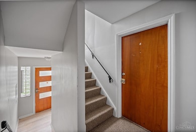 5855 Lathrop Place, Cincinnati, OH 45224 - photo 5