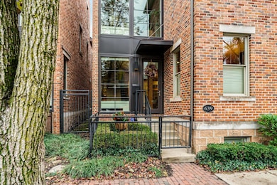 639 S Grant Ave, Columbus, OH 43206 - photo 2