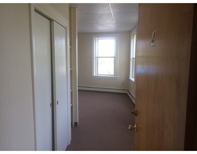 412 Essex St unit 4, Salem, MA 01970 - photo 2