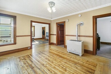 67 Wilson St unit 2, Manchester, NH 03103 - photo 2