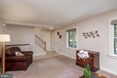 6033 Camelback Ln, Columbia, MD 21045 - photo 4