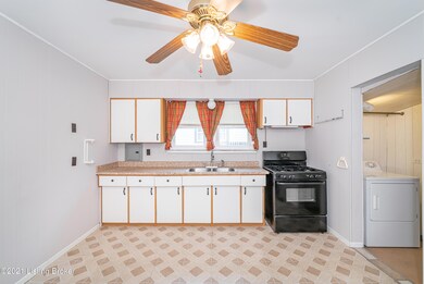 2612 Franklin Ave L-17