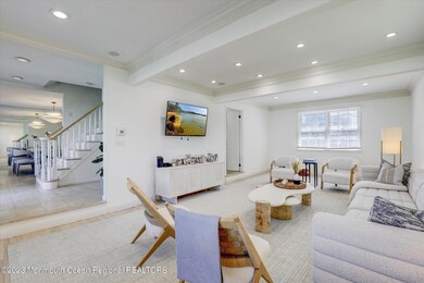 07-Living Room