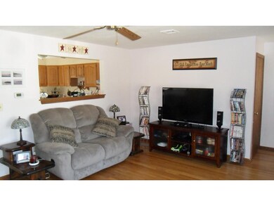 215 Blevens Dr, Manchester, NH 03104 - photo 3