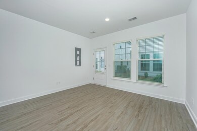 7106ChannelParkDr007