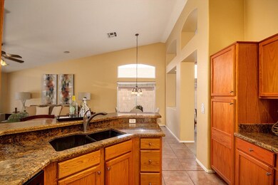 961 E Betsy Ln (3)