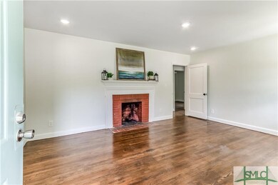 2321 E 37th St, Savannah, GA 31404 - photo 5