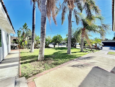 17232 Ceres Ave, Fontana, CA 92335 - photo 2