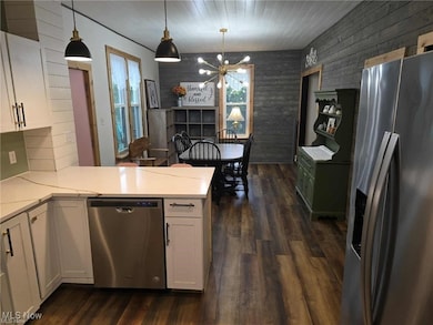 202 Meek Ave, Byesville, OH 43723 - photo 5