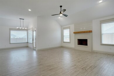 924 Rodgers Ave, Godley, TX 76044 - photo 7