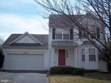 12520 Hawks Nest Ln, Germantown, MD 20876 - photo 2