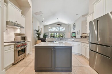 15605 Sunset Run Ln, Lithia, FL 33547 - photo 4