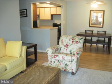 5913I Prince James Dr unit 37, West Springfield, VA 22152 - photo 4