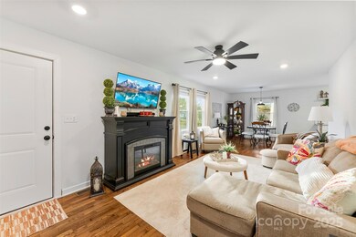 407 Dover Dr, Bessemer City, NC 28016 - photo 6