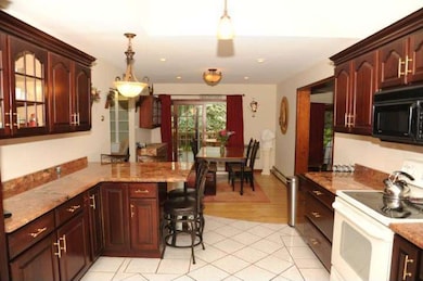 800 Troxel Rd, Lansdale, PA 19446 - photo 3