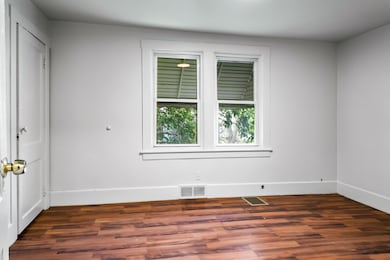 44 Euclid Ave unit 2, Pontiac, MI 48342 - photo 2