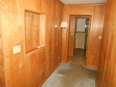 Entry way